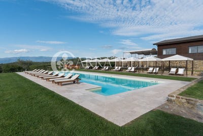 /international/it/bucine-tuscany-310099899605/