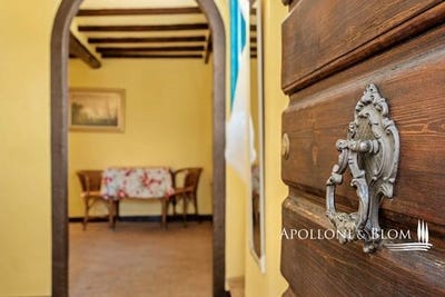 /international/it/piazza-giuseppe-garibaldi-cetona-tuscany-310107707438/