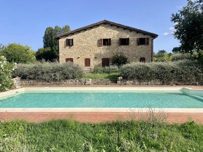 /international/it/amandola-marche-310103278067/