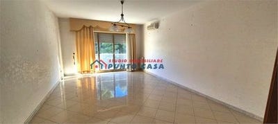 /international/it/trapani-sicily-310100796021/