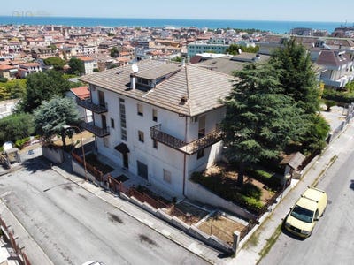 /international/it/via-vespasiani-6-san-benedetto-del-tronto-marche-310109148259/