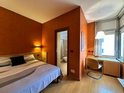 /international/it/lungo-dora-napoli-turin-piedmont-310100991297/