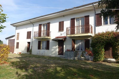 /international/it/costigliole-d-asti-piedmont-310104988402/
