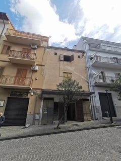 /international/it/via-roma-alessandria-della-rocca-sicily-310107675539/