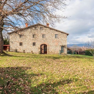 /international/it/scarperia-tuscany-310108839338/