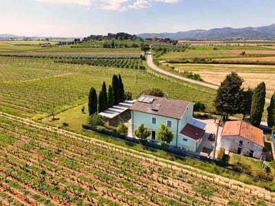 /international/it/campiglia-marittima-tuscany-310106839841/