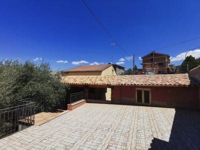 /international/it/153-corso-commendatore-cinquemani-arcuri-cianciana-sicily-310108048223/
