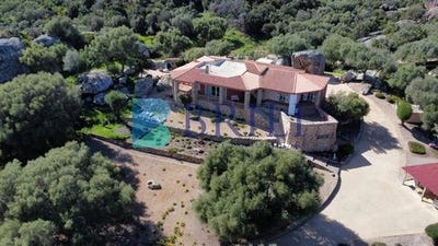 /international/it/arzachena-via-righi-arzachena-sardinia-120093495445/