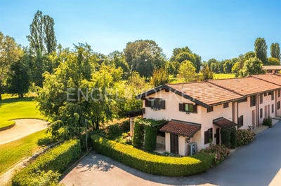 /international/it/cherasco-piedmont-310101903696/