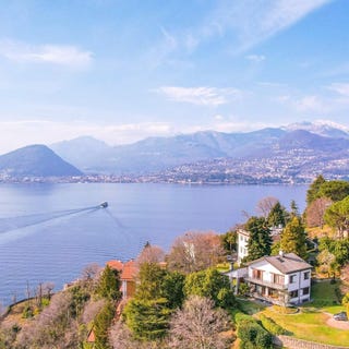 /international/it/laveno-lombardy-310107650859/