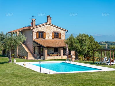 /international/it/todi-umbria-310108526420/