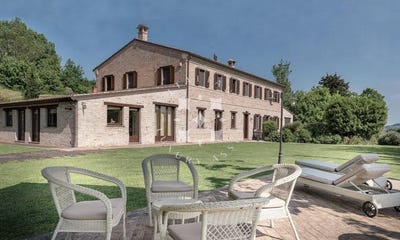 /international/it/pesaro-marche-310105210898/