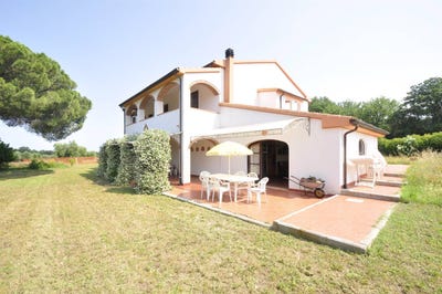 /international/it/livorno-tuscany-310108323642/