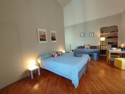 /international/it/vicolo-san-lorenzo-turin-piedmont-310093848603/