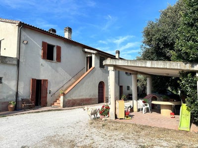 /international/it/livorno-tuscany-310108322896/