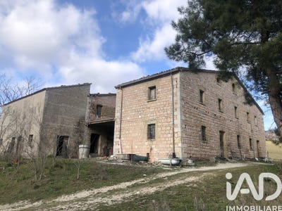 /international/it/localita-ca-saraceno-piobbico-marche-310105234896/