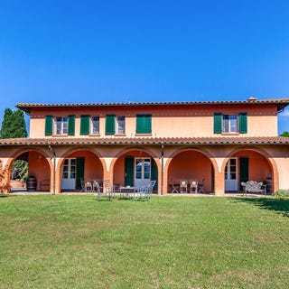 /international/it/crespina-tuscany-310107451216/