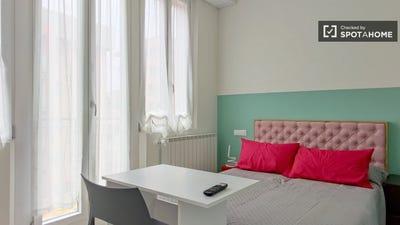 /international/it/milan-lombardy-310096781192/