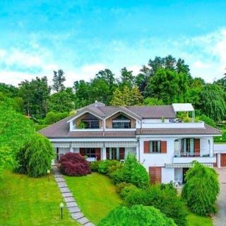 /international/it/castronno-lombardy-310109095133/?lang=th