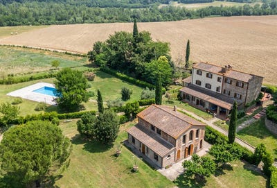 /international/it/terricciola-tuscany-310104100487/