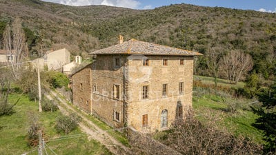 /international/it/cortona-tuscany-310107451163/