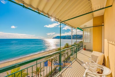 /international/it/spotorno-liguria-310108264124/