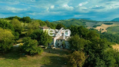 /international/it/strada-valubbio-29-cagli-marche-310107292869/