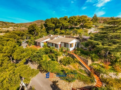 /international/it/bergeggi-liguria-310108264067/