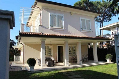 /international/it/forte-dei-marmi-forte-dei-marmi-tuscany-310101782676/
