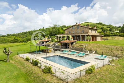 /international/it/reggello-tuscany-310108596441/