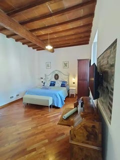/international/it/via-senese-florence-tuscany-310093840725/