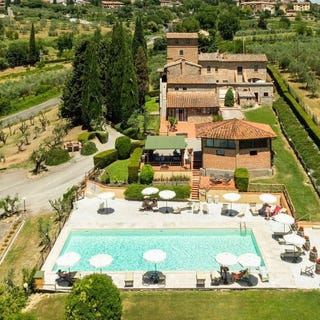 /international/it/san-gimignano-tuscany-310119981333/