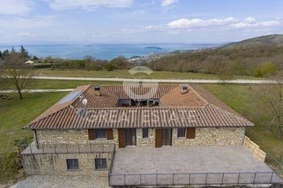 /international/it/passignano-sul-trasimeno-umbria-310104810061/