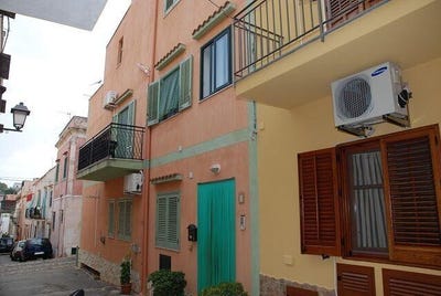 /international/it/ustica-sicily-310100931941/?lang=zh-cn