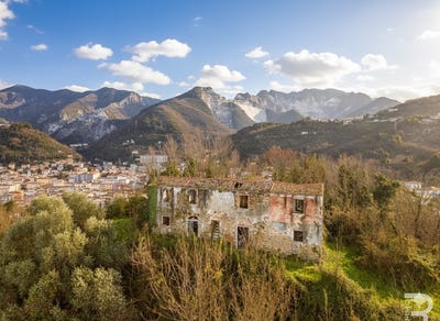 /international/it/carrara-carrara-tuscany-310105241335/