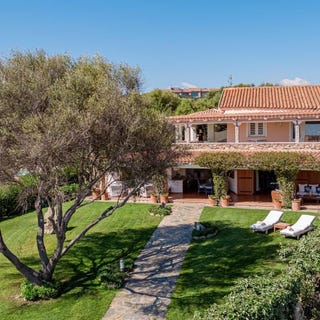 /international/it/porto-rotondo-sardinia-310108839051/?lang=th