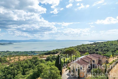 /international/it/passignano-sul-trasimeno-umbria-310101690638/
