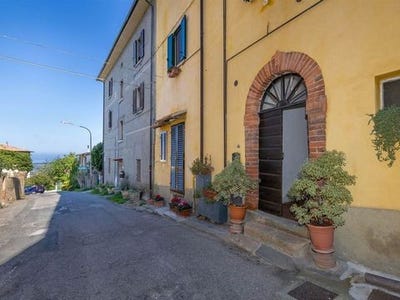 /international/it/castagneto-carducci-tuscany-120096358032/