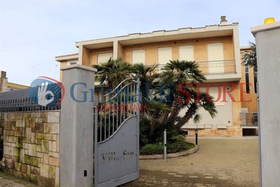/international/it/squinzano-apulia-310100761804/
