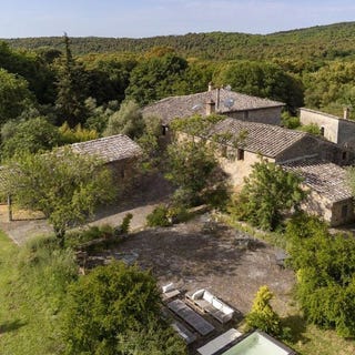 /international/it/sovicille-tuscany-310108526000/