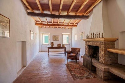 /international/it/lucignano-tuscany-310108763555/