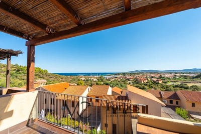 /international/it/budoni-sardinia-310110358127/