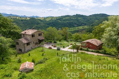 /international/it/pietralunga-umbria-310101357417/