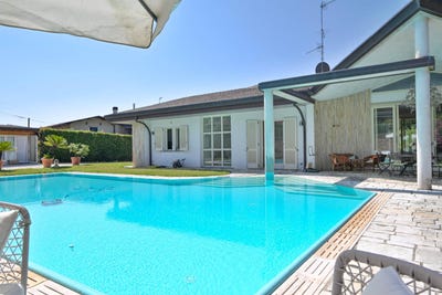 /international/it/ghivizzano-tuscany-310102293390/