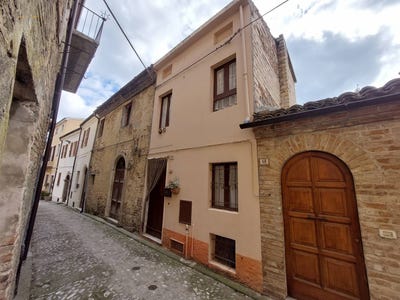 /international/it/via-tanursi-snc-ripatransone-marche-310103018068/