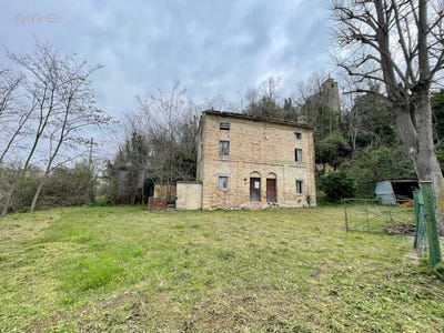 /international/it/via-g-leopardi-21-montappone-marche-310103018296/