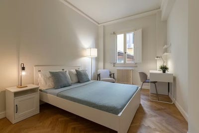 /international/it/piazza-de-pitti-florence-tuscany-310102245733/