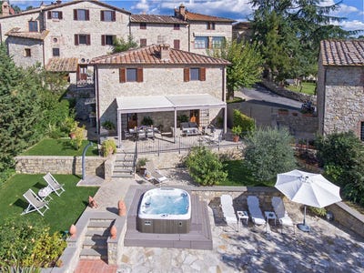 /international/it/gaiole-in-chianti-tuscany-310108760579/