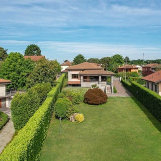 /international/it/ispra-centro-euratom-lombardy-310108650760/