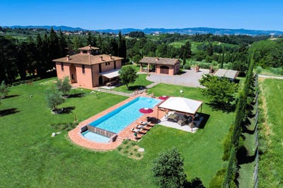 /international/it/peccioli-tuscany-310107185653/